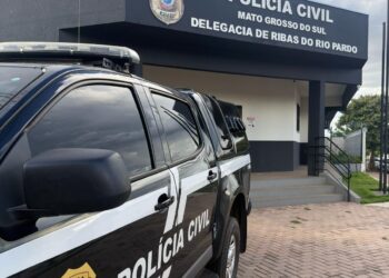 Homem é preso por ameaçar e perseguir ex-companheira e filhos em Ribas do Rio Pardo