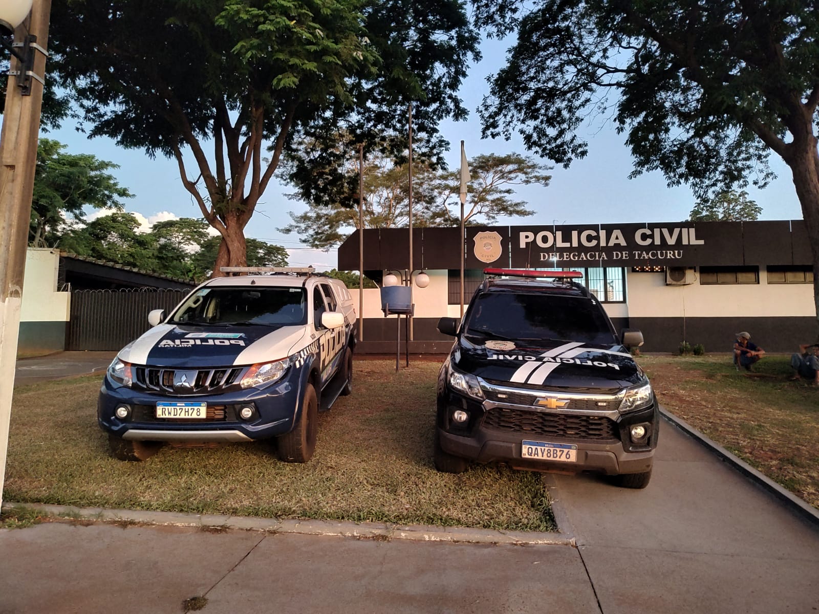 Polícia de Tacuru prende dupla por furtos e identifica terceiro envolvido