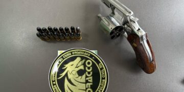 DRACCO prende homem armado em flagrante durante operação em Campo Grande