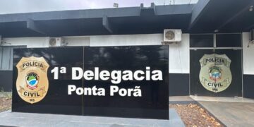 Polícia Civil prende suspeita de homicídio e busca por foragidos em operação na linha de fronteira