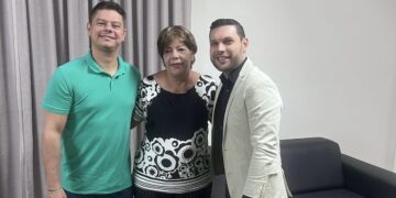 Otávio Trad e líderes comunitários conseguem junto a Semed ar-condicionado em EMEI do União