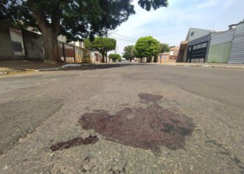 Homem é brutalmente agredido após confusão em bar na Vila Almeida