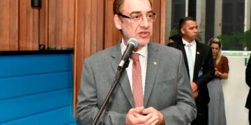 Neno Razuk garante nova lei que cuida da saúde de adultos e idosos com autismo em MS