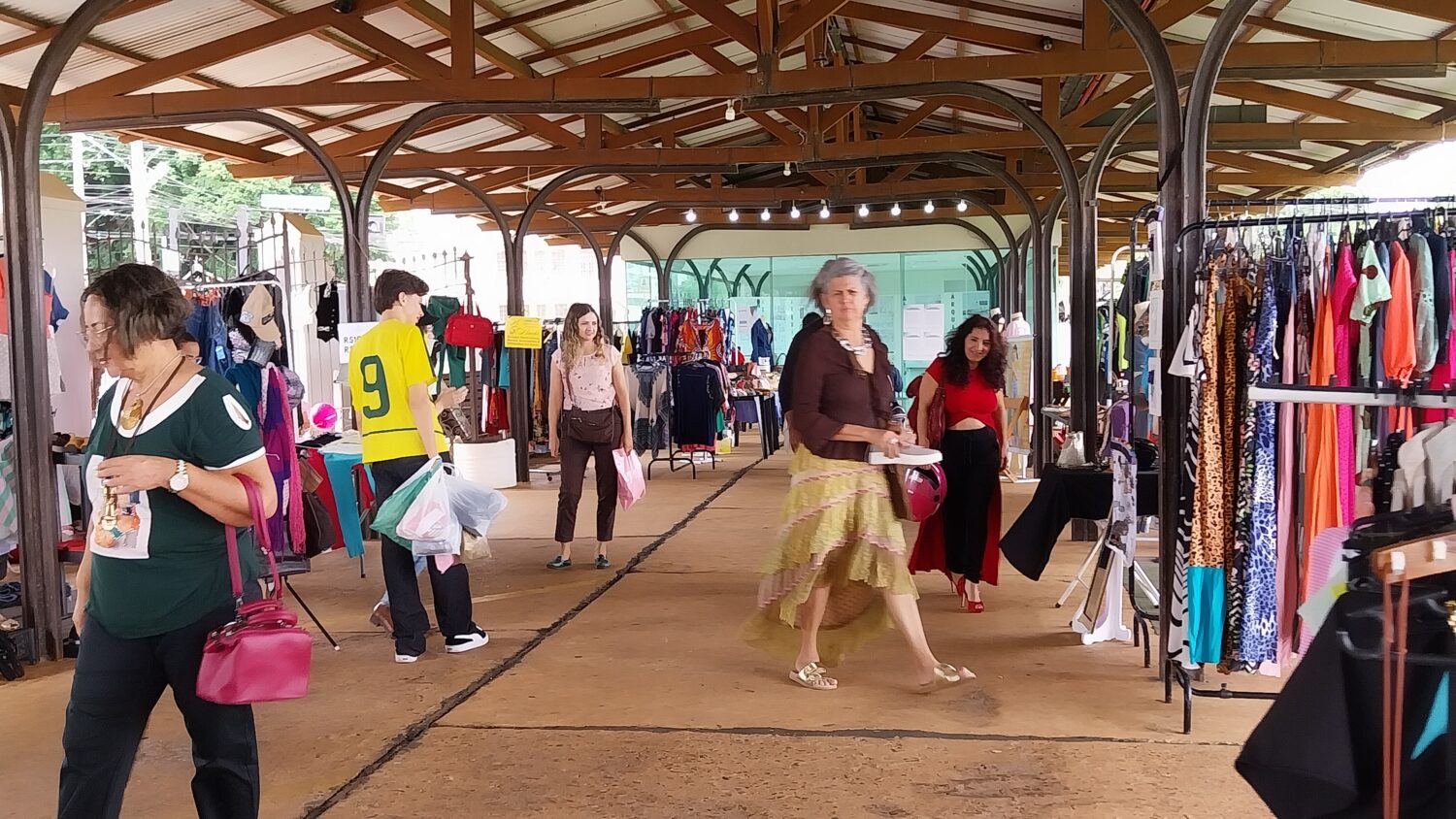 “Vem Garimpar” movimenta a Plataforma Cultural neste sábado com brechós e café da manhã para as mães