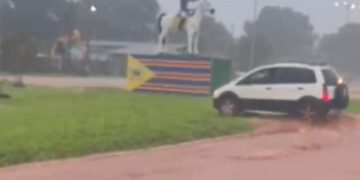 Video: famílias perdem tudo em Guia Lopes e reclamam de descaso 