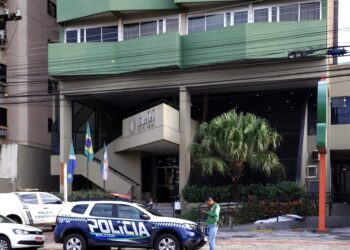 Mulher morre ao cair de prédio de hotel no Centro de CG