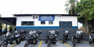 Prefeitura entrega 14 motocicletas para GCM, dando mais agilidade e segurança à população