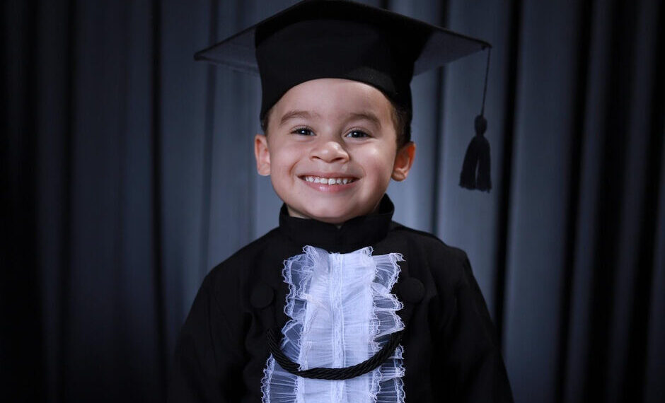 Aos 4 anos, Miguel tem superdotação e ganhou na Justiça direito de cursar Ensino Fundamental em MS