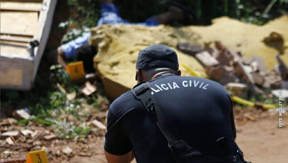 Mulher morre após capotamento violento em estrada de Jaraguari