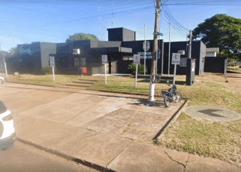 Jovem é presa ao tentar entrar em presídio com drogas escondidas em pote de amaciante em Amambai