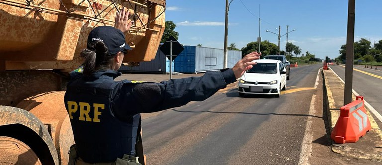 PRF inicia Operação Semana Santa e Tiradentes 2025 com reforço na fiscalização nas rodovias de MS