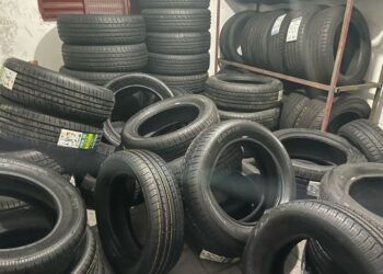 PF e Receita Federal combatem comércio ilegal de pneus em operação em Campo Grande