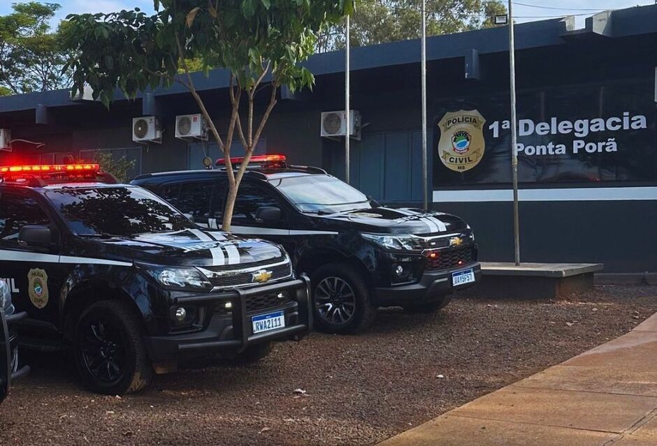Jovem é preso após agredir padrasto e ameaçar matar mãe e irmãos em Ponta Porã
