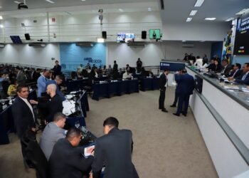 Incentivo ao esporte, Banco de Negócios e nome de rua: vereadores votam três PLs nesta quinta-feira