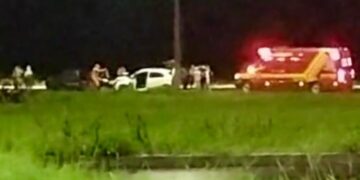 Colisão entre dois carros deixa feridos no bairro Universitário, em Nova Andradina