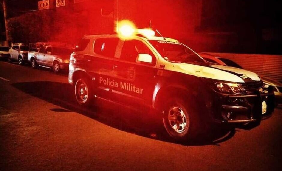 Idoso é preso por perseguição, importunação sexual e agressão a policial em Angélica