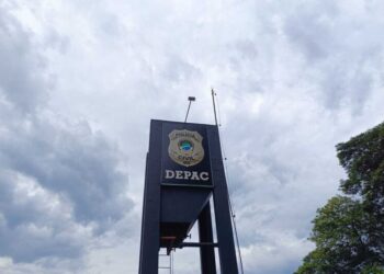 Homem é preso por agressão à companheira após discussão por ciúmes em Dourados