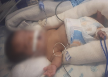 Mãe contesta causa da morte de bebê e acusa hospital de negligência em Campo Grande