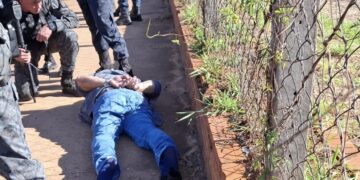 “Fugiu da minha casa e me sacaneou”: homem confessa que atirou em mulher e não mostra arrependimento; vídeo