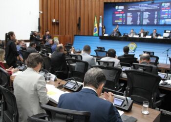 Nesta quarta-feira deputados devem apreciar quatro propostas