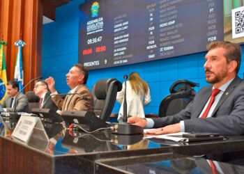 Ordem do Dia: Aprovado projeto que garante uso de carteira física em plano de saúde