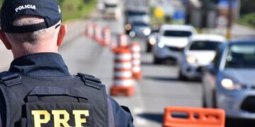 Operação Dia do Trabalho registra 892 acidentes e 98 mortes nas rodovias federais, diz PRF