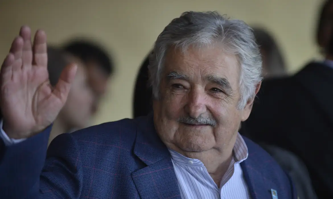 Partiu um humanista: Mujica, ex-presidente do Uruguai, morre aos 89 anos