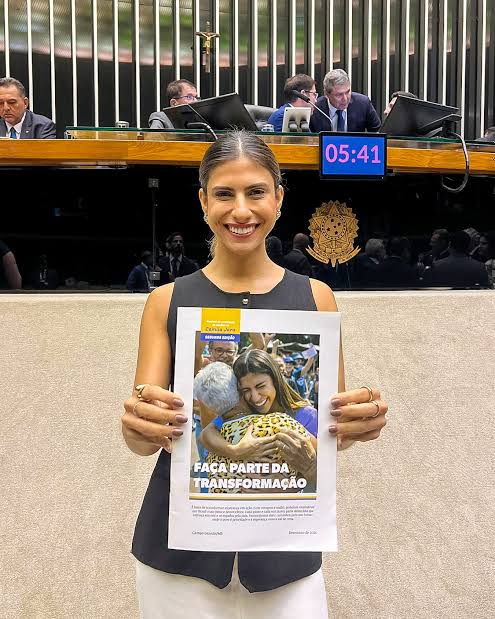 Vídeo: deputada Camila Jara revela câncer aos 30 anos e diz que palavra é “esperança”