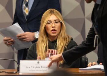 Vídeo: Soraya  confronta Virginia  na CPI das Bets e influenciadora confessa jogar em conta demo 