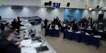 Vereadores aprovam seis projetos na sessão desta quinta-feira