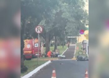 Vídeo: moto bate em carro, casal fica ferido e condutor e reanimado na Afonso Pena