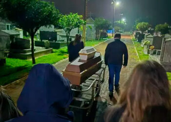 Corpos de mãe e filha assassinadas na Capital são sepultados juntos em Chapadão do Sul