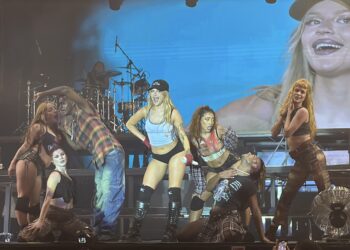 Luísa Sonza atrai multidão de 40 mil pessoas em show aberto ao público no Parque das Nações Indígenas
