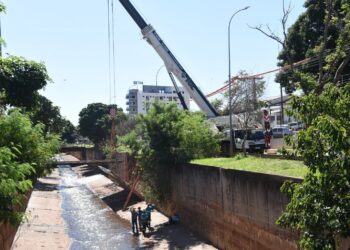 Prefeitura acelera obras de recuperação na Avenida Ernesto Geisel