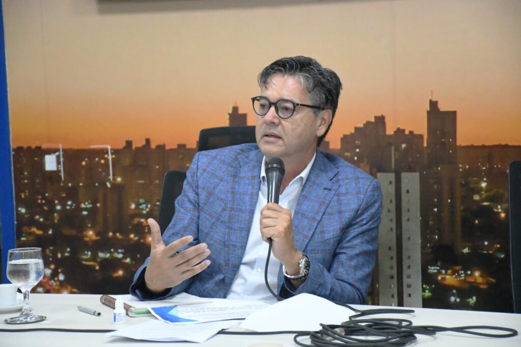 Em reunião na Câmara, titular da Semades mostra resultados do 1º quadrimestre da pasta Em reunião na Câmara, titular da Semades mostra resultados do 1º quadrimestre da pasta