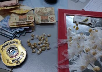 Ação da Polícia Civil em Naviraí prende dois por tráfico e apreende menor procurado por homicídio