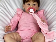 Entre arte, afeto e polêmica: o fenômeno dos bebês reborn que intriga o Brasil