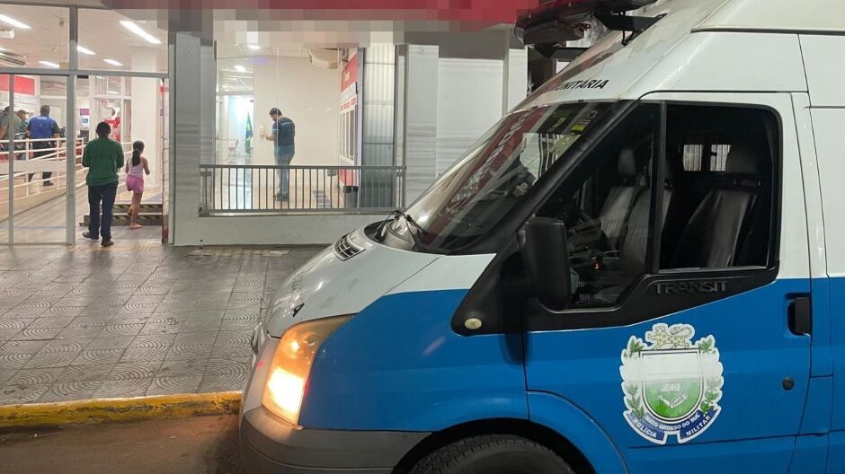 Polícia é acionada após mulher trans com doenças contagiosas cuspir em pedestres no Centro de Três Lagoas