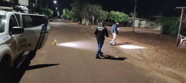 Homem é morto a tiros em frente a bar de Rio Brilhante