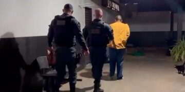 Homem com passagem por latrocínio é preso por perseguir ex em Três Lagoas
