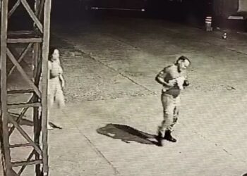 Engasgado com leite, bebê de 29 dias e salvo por bombeiros