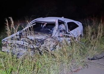 Motorista morre preso às ferragens após colisão frontal com carreta na MS-395