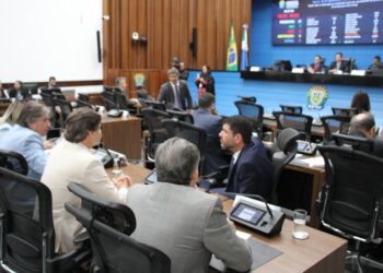 Proposta que obriga agendamento de data e turno de entregas será votada nesta quinta