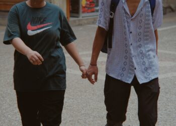 Amor sem rótulos: os relacionamentos abertos também querem flores no Dia dos Namorados