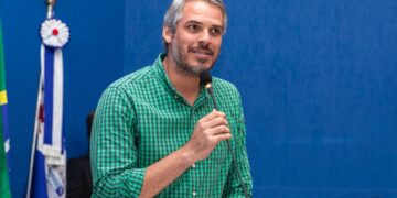 Maltratar médicos e enfermeiros não melhora a saúde de Dourados