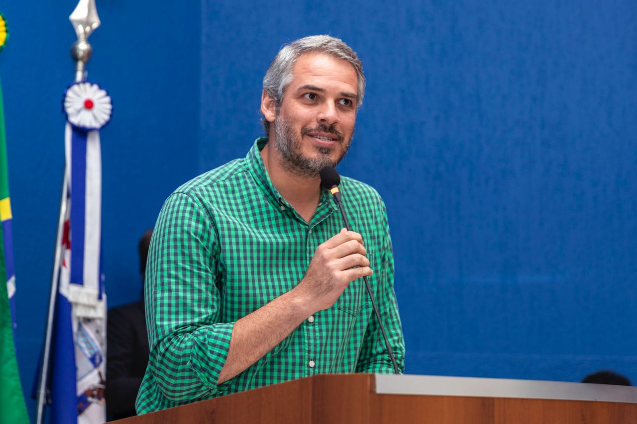 Maltratar médicos e enfermeiros não melhora a saúde de Dourados