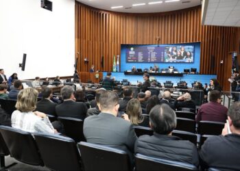 Redação final de proposta que institui “Setembro Amarelo vai à Escola” será votada hoje