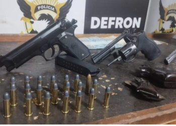 Trio é preso em Dourados com armas, R$ 4 mil em dinheiro e mais de 6kg de skunk 
