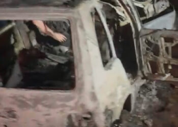 Ex-vereador fica gravemente ferido após carro pegar fogo em acidente na BR-262, em Ribas