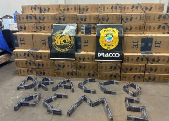 Polícia estoura depósito com meio milhão em cigarros contrabandeados no Jardim Monte Alegre